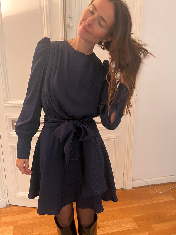 Robe Amelia